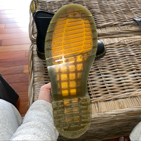 Dr Martens combat boots - Picture 2 of 3